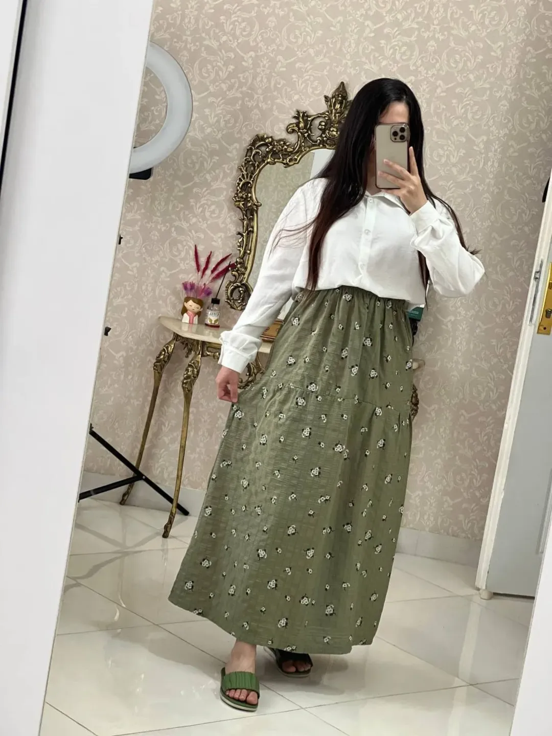 دامن گل گچی